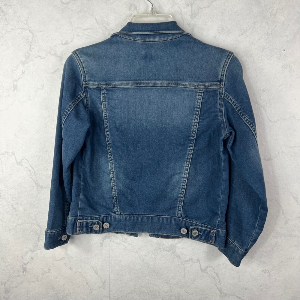 [Gap] - Picture 3 of 3